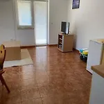شقة Katja