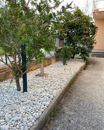 Katja דירה שטיניאן